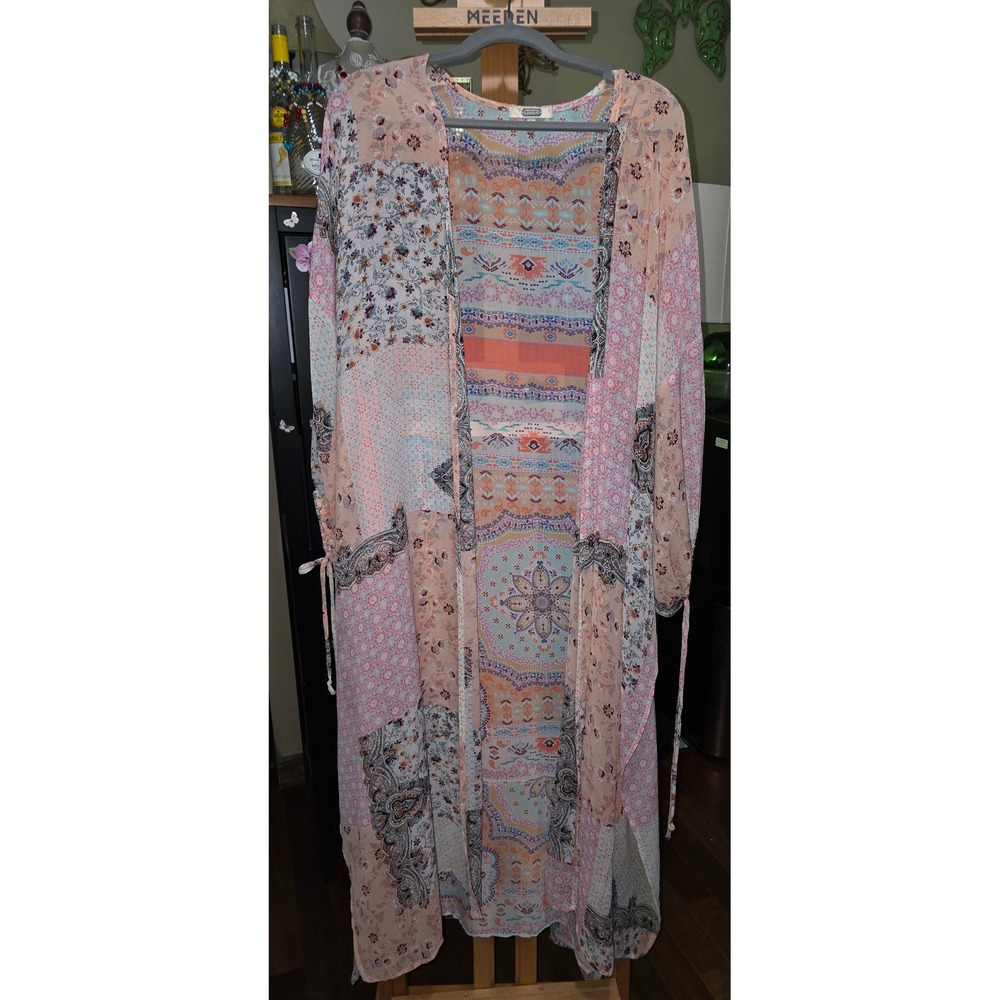 Gimmick BKE Patchwork Floral Paisley Longline Kimono Duster Pink Orange Small